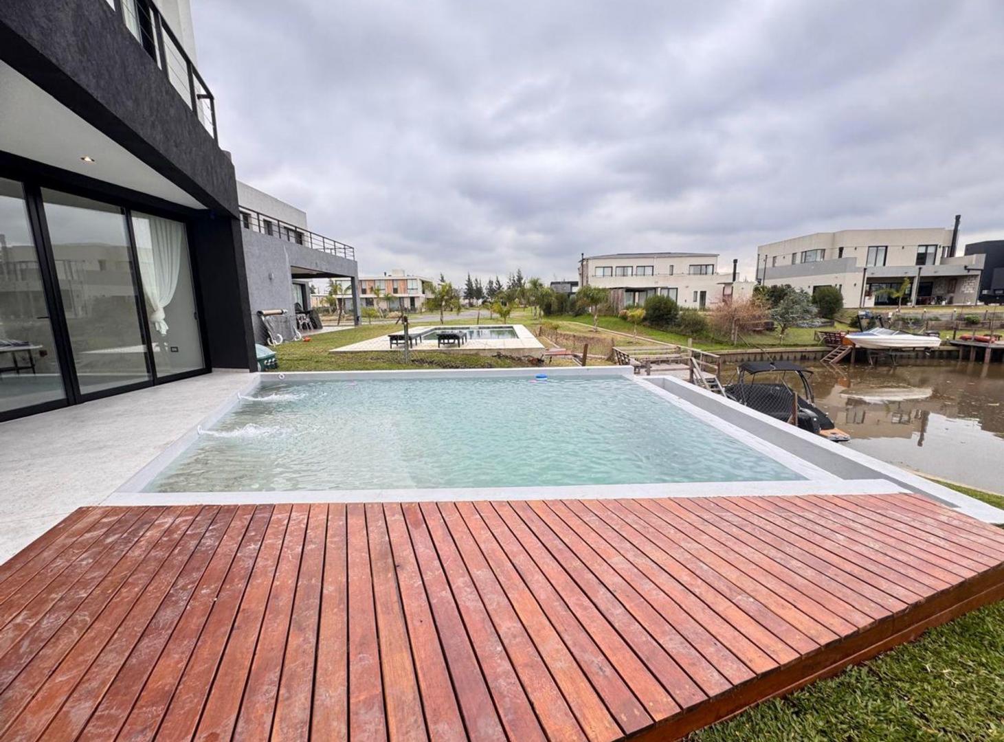 Foto de casa salida al rio muelle barrio privado canal, imagen 3
