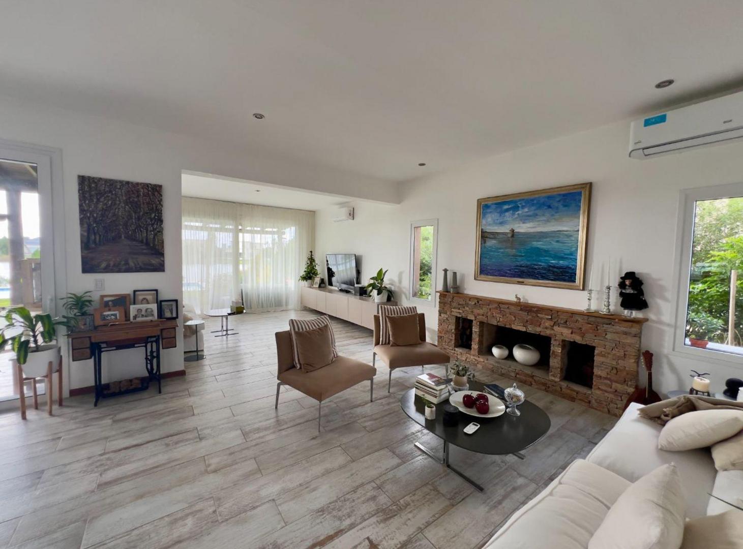 Foto de VENTA CASA 6 AMBIENTES CANTON NORTE A LA LAGUNA, imagen 3