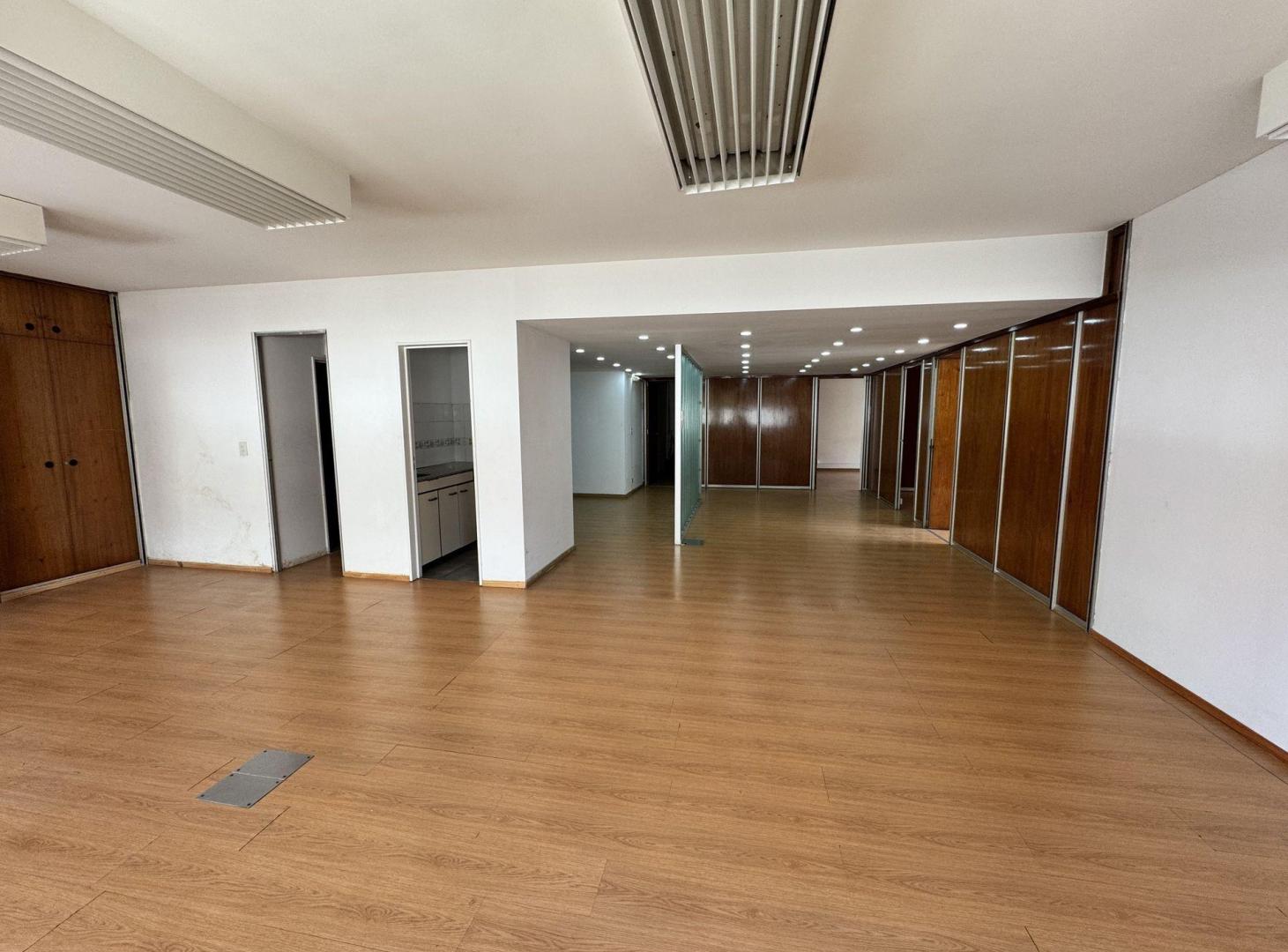 Foto de ALQUILER DE OFICINA en Microcentro, imagen 1