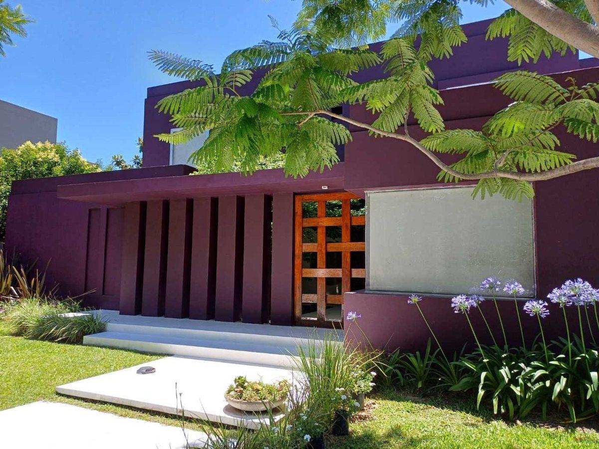 Foto de Venta casa moderna en Barrio Laguna del Sol, Tigre, imagen 2