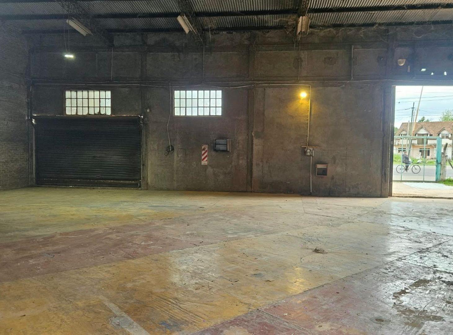 Foto de ALQUILER COMERCIAL EN IMPORTANTE ESQUINA. RUTA 26., imagen 3