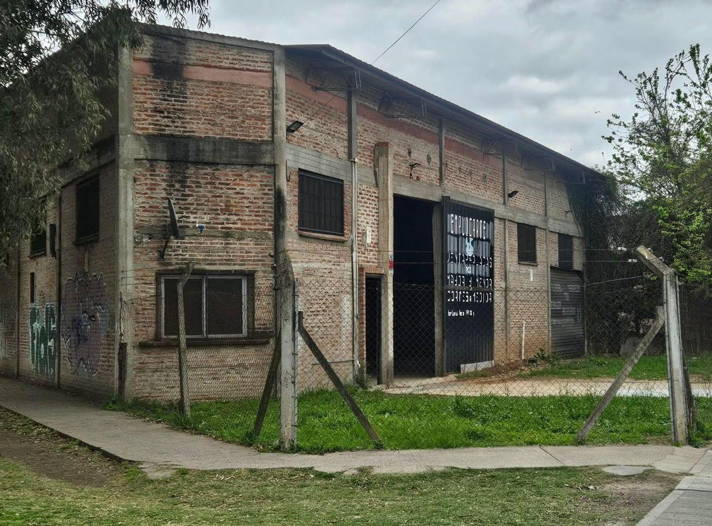 Foto de ALQUILER COMERCIAL EN IMPORTANTE ESQUINA. RUTA 26., imagen 1