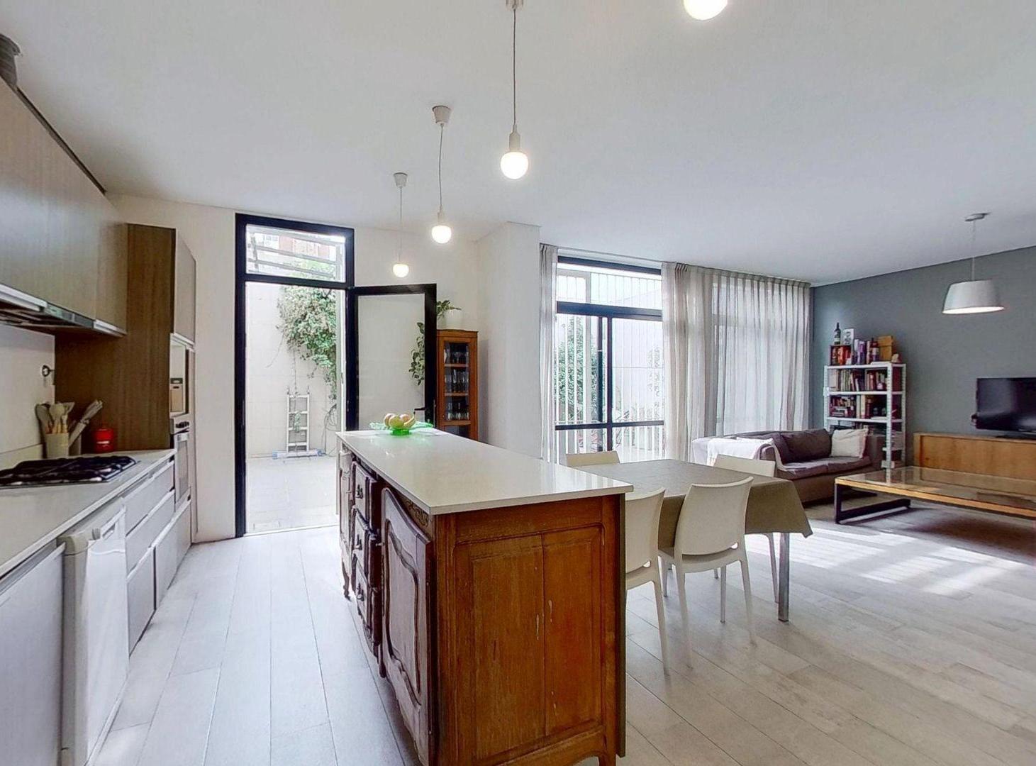 Foto de VENTA PH 5 amb. Reciclado en Saavedra, imagen 1