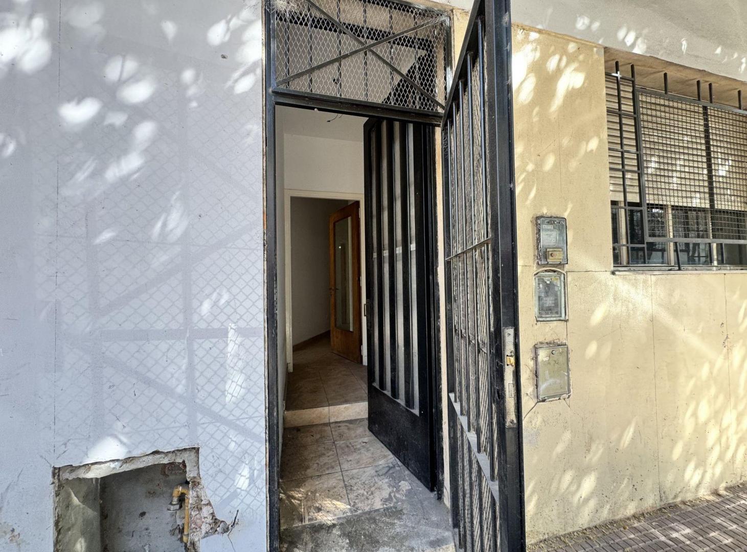 Foto de Vent PH 4 ambientes en PB a la calle - caballito, imagen 3