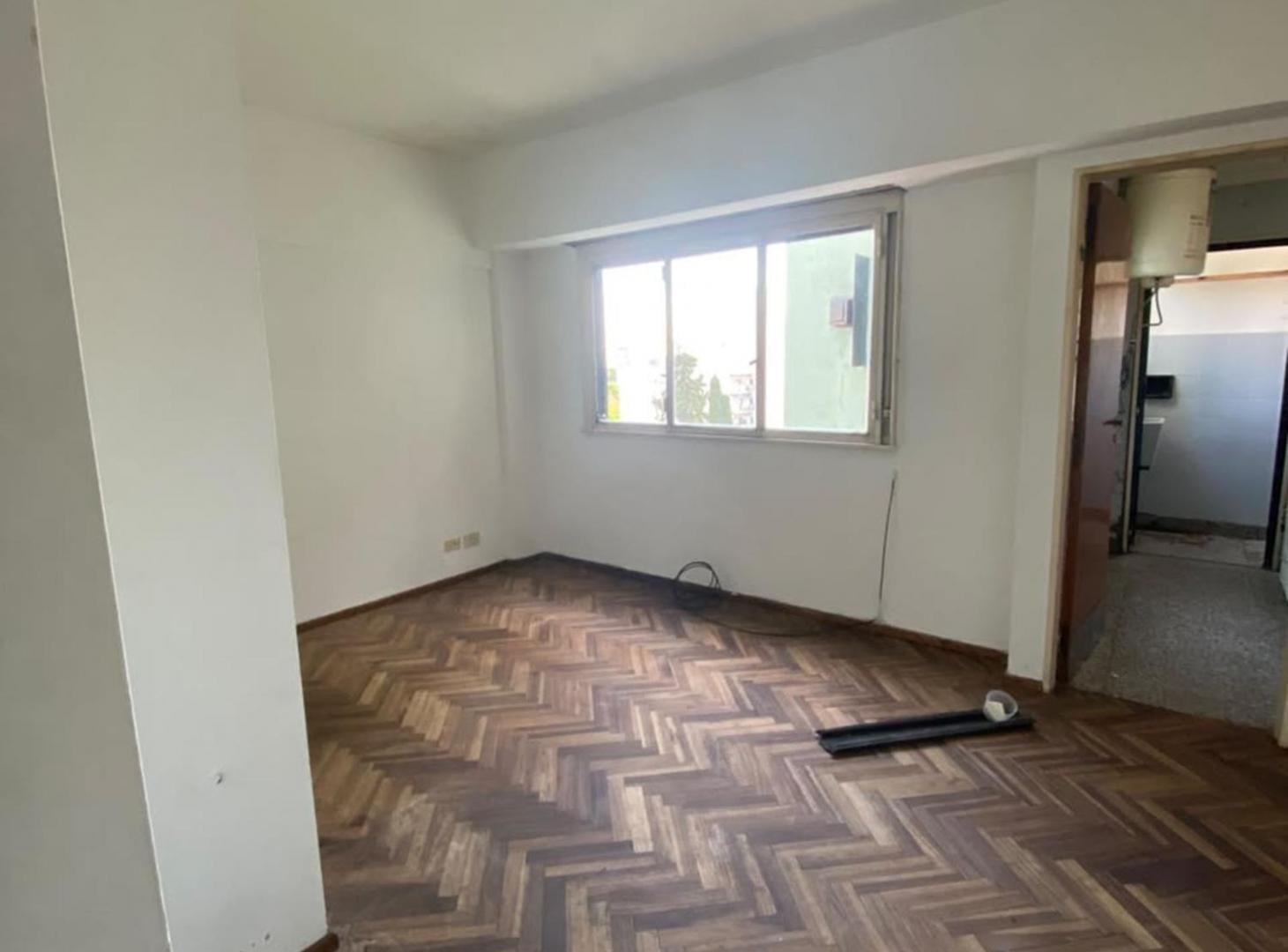 Foto de VENTA FLORESTA 2 AMB APTO CRED Y APTO PROFESIONAL, imagen 1