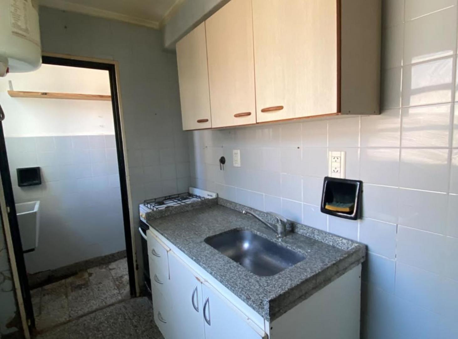 Foto de VENTA FLORESTA 2 AMB APTO CRED Y APTO PROFESIONAL, imagen 4
