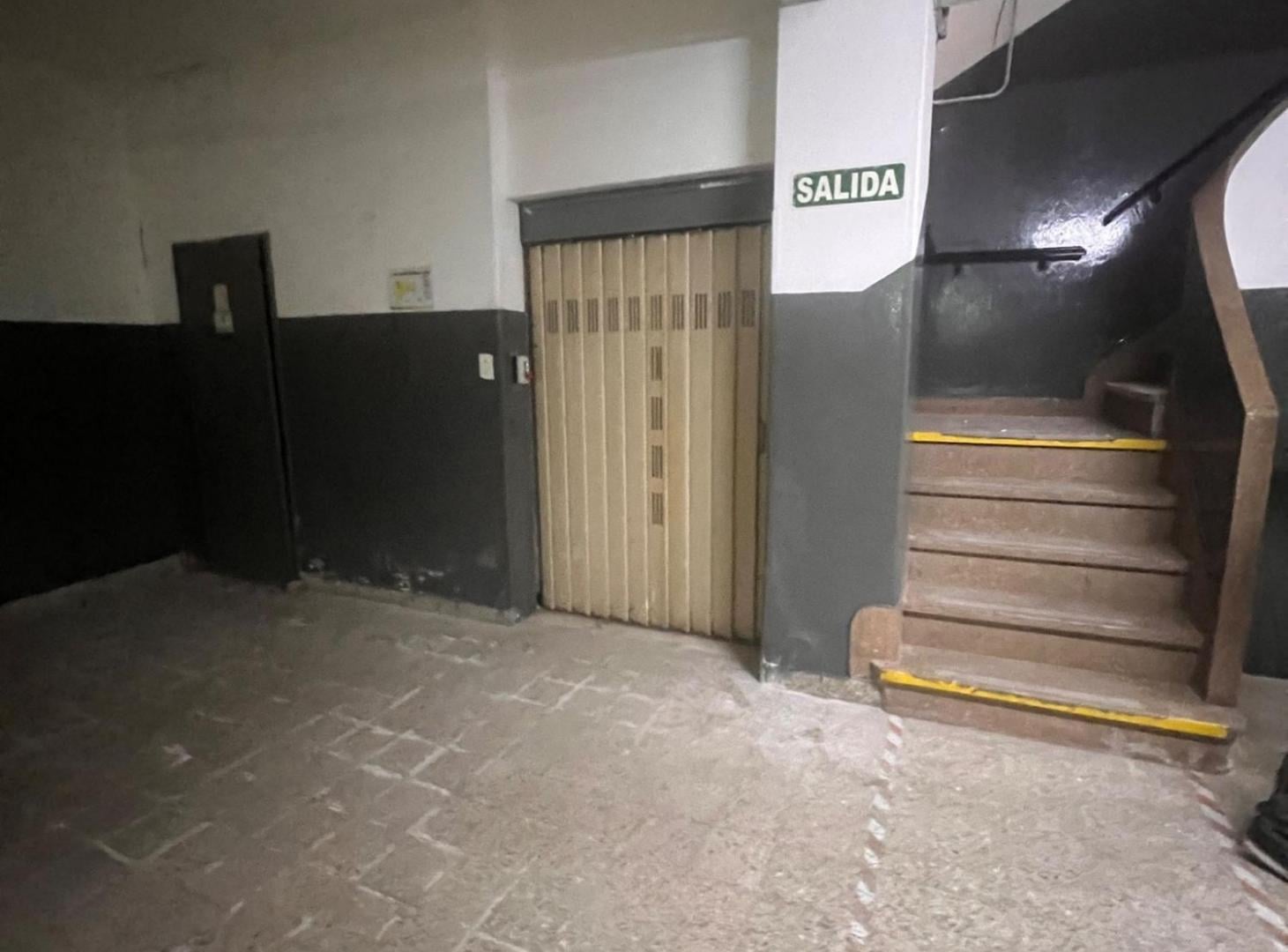 Foto de Venta local con oficinas y subsuelo Montserrat, imagen 5