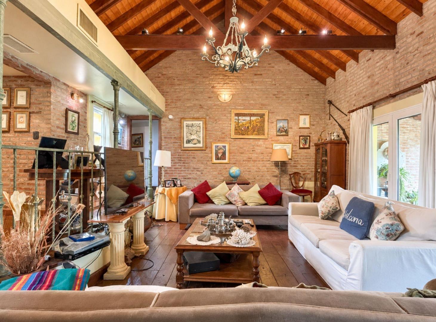 Foto de VENTA DE CASA (LOTE AMPLIO) EN BENAVIDEZ, imagen 3