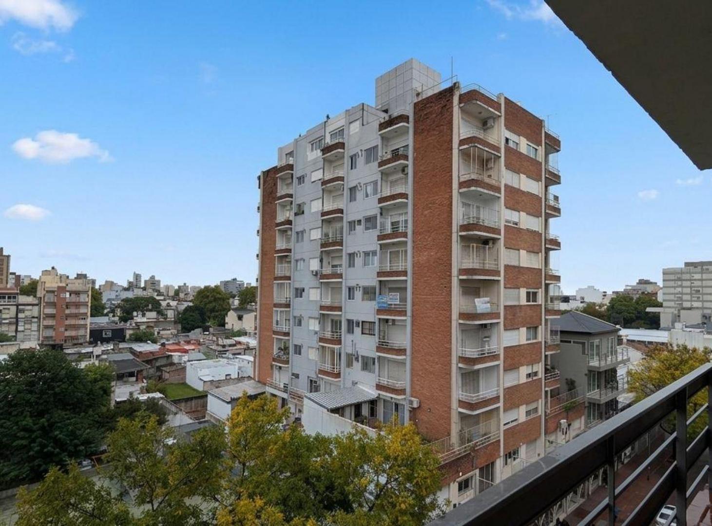 Foto de Departamento 3 ambientes Venta Ballester Balcon, imagen 3