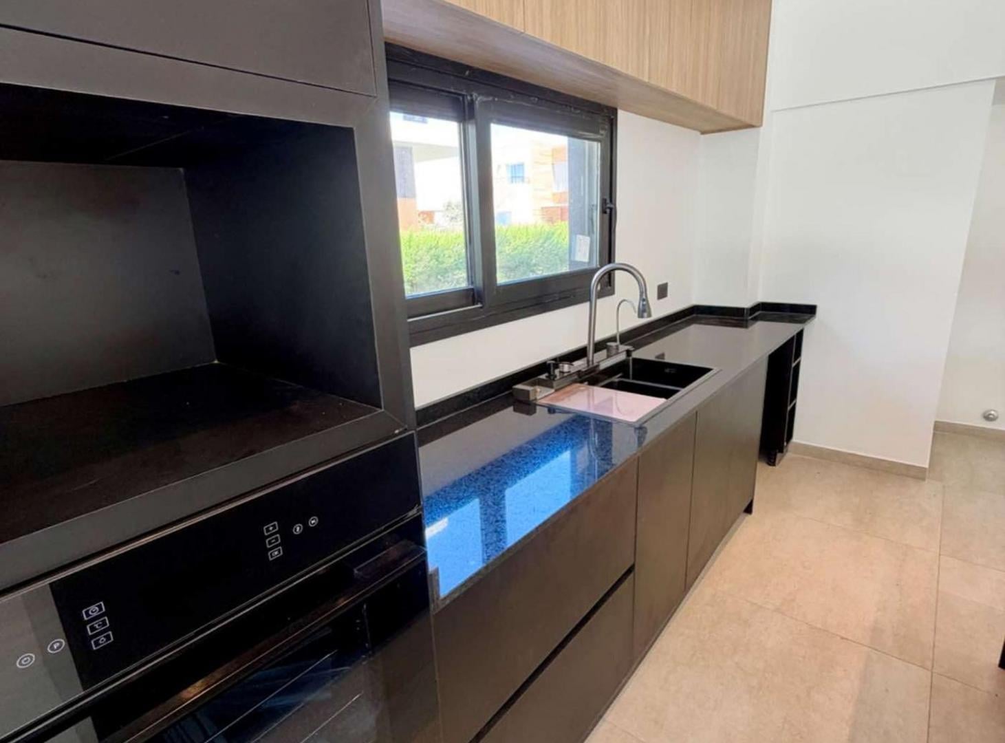 Foto de Casa venta Nordelta Castaños 6 ambientes piscina, imagen 3