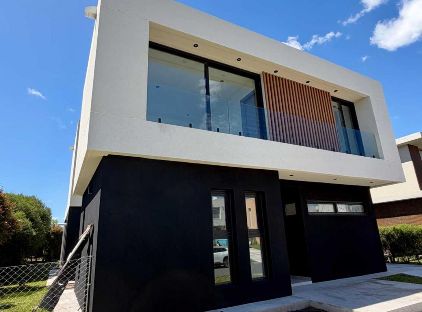 Foto de Casa venta Nordelta Castaños 6 ambientes piscina, imagen 1