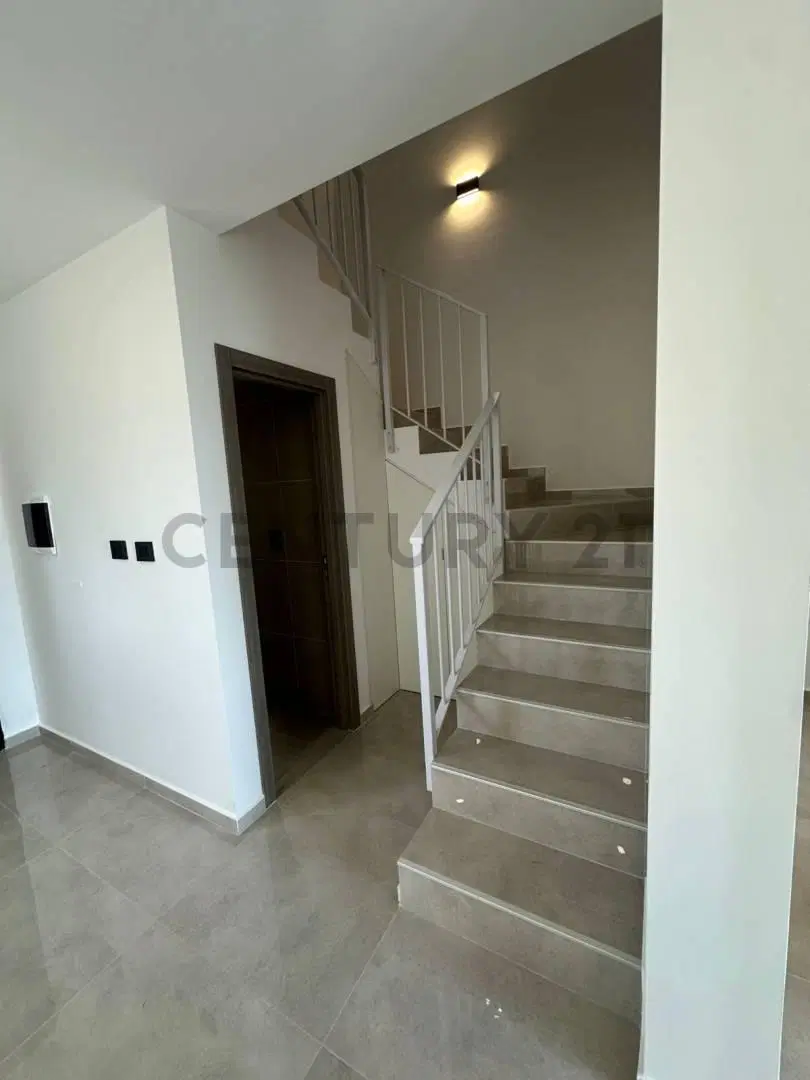 DUPLEX 3