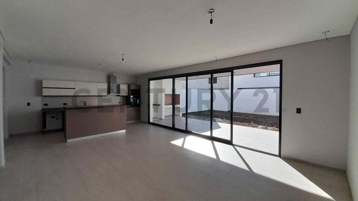 Foto de Venta Casa 3 Dormitorios Rincones de Manantiales, imagen 1