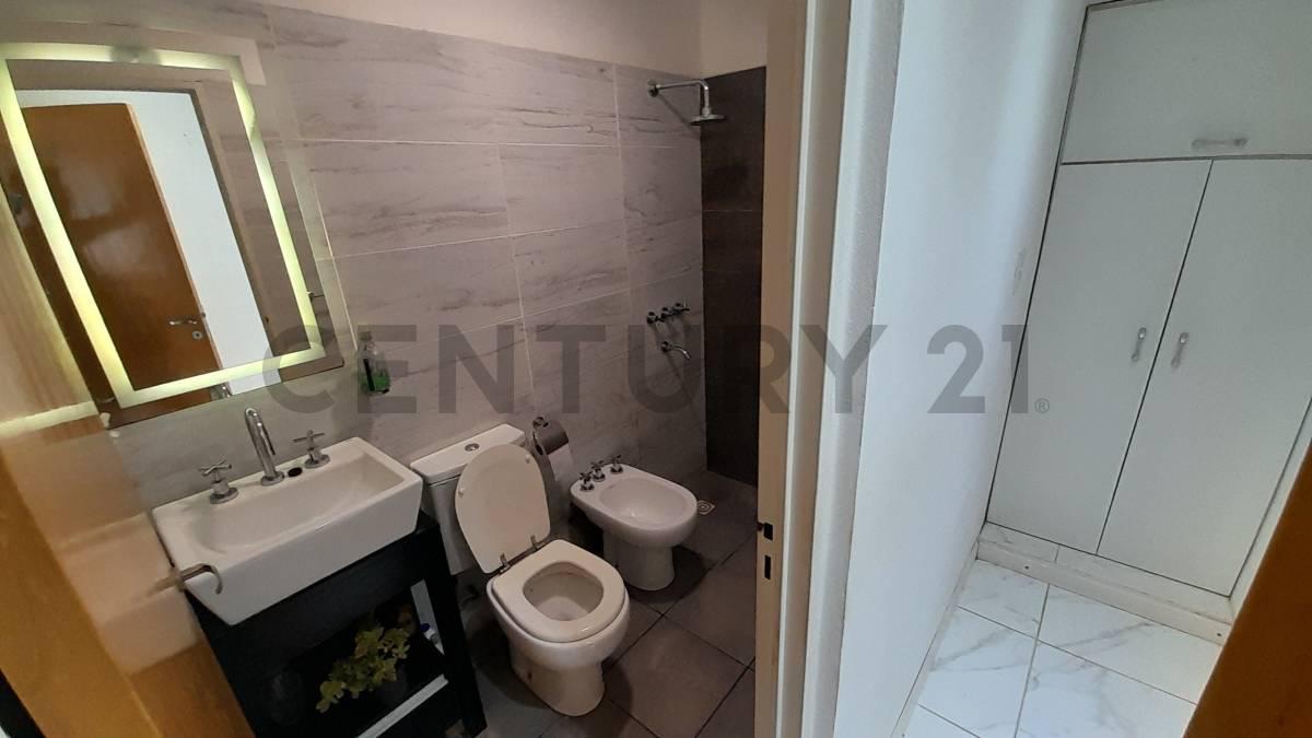 Foto de Venta Casa Barrio Carrara de Horizonte + Dpto Planta Alta a Terminar, imagen 2