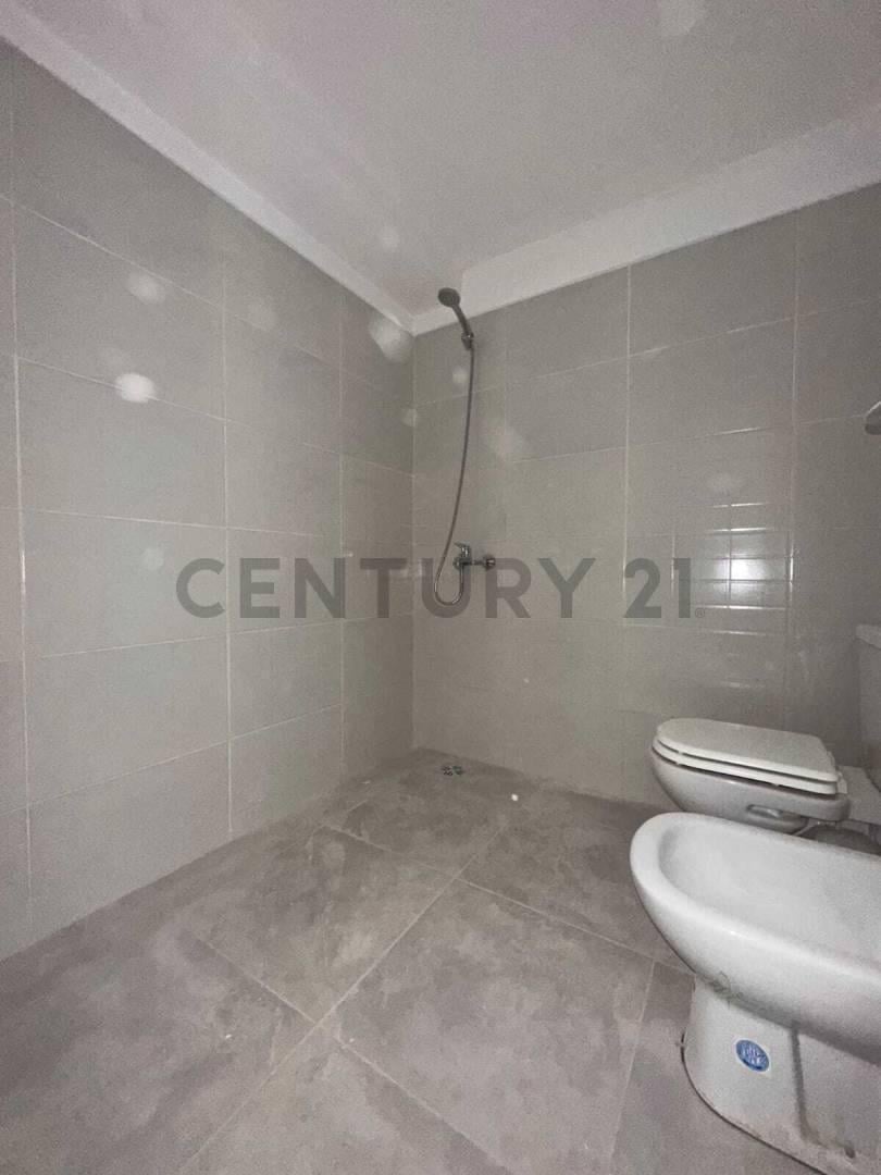Foto de Amplio Dpto a ESTRENAR!!! 1 Dormitorio con Balcon, imagen 2