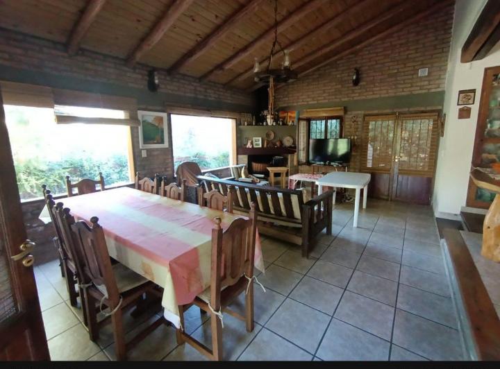 VENTA CASA 3 DORMITORIOS-PILETA EN  LOS REARTES 4