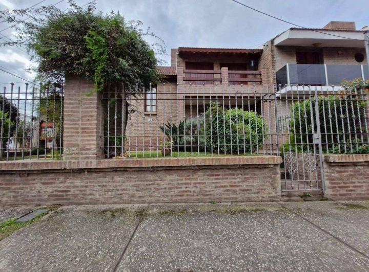 Venta casa 3 dormitorios centro La Calera 3