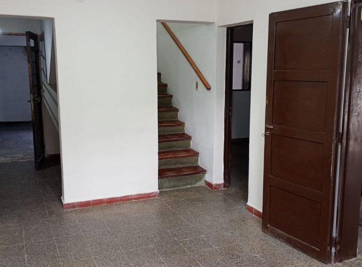VENTA CASA DE 3 DORMITORIOS - B° IPV JUAN B JUSTO 4