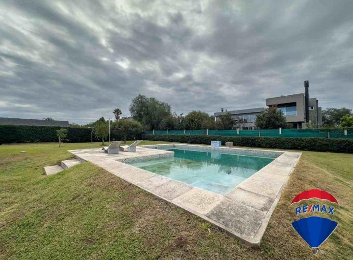 VENTA CASA 4 DORMITORIOS SAN ISIDRO VILLA ALLENDE 5