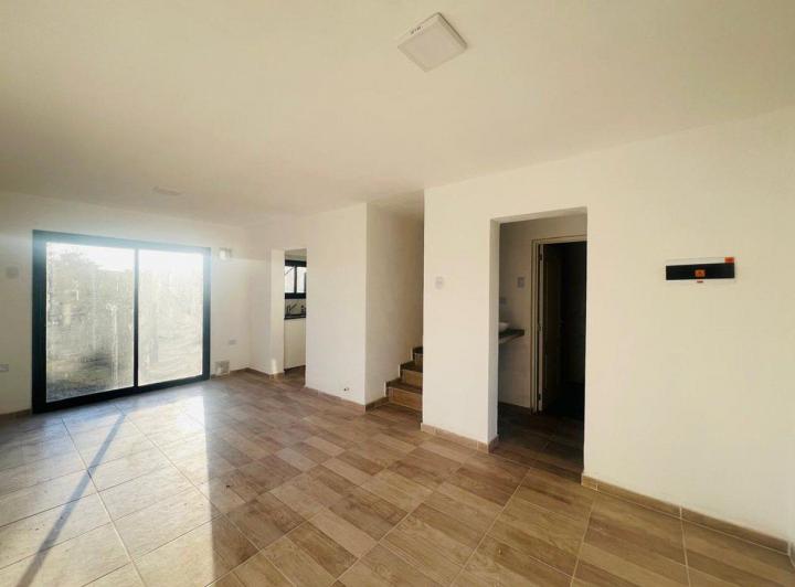SE VENDE CASA EN DOCTA MALAGUEÑO 3 D FINANCIO 4