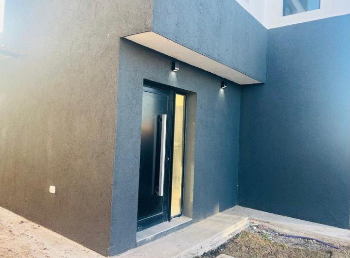 SE VENDE CASA EN DOCTA MALAGUEÑO 3 D FINANCIO 1