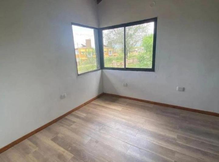 Casa en venta 2 dorm APTA CREDITO santa rosa 4