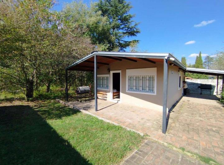 alquiler de cabaña/casa de 1y2 dorm en cosquin 2