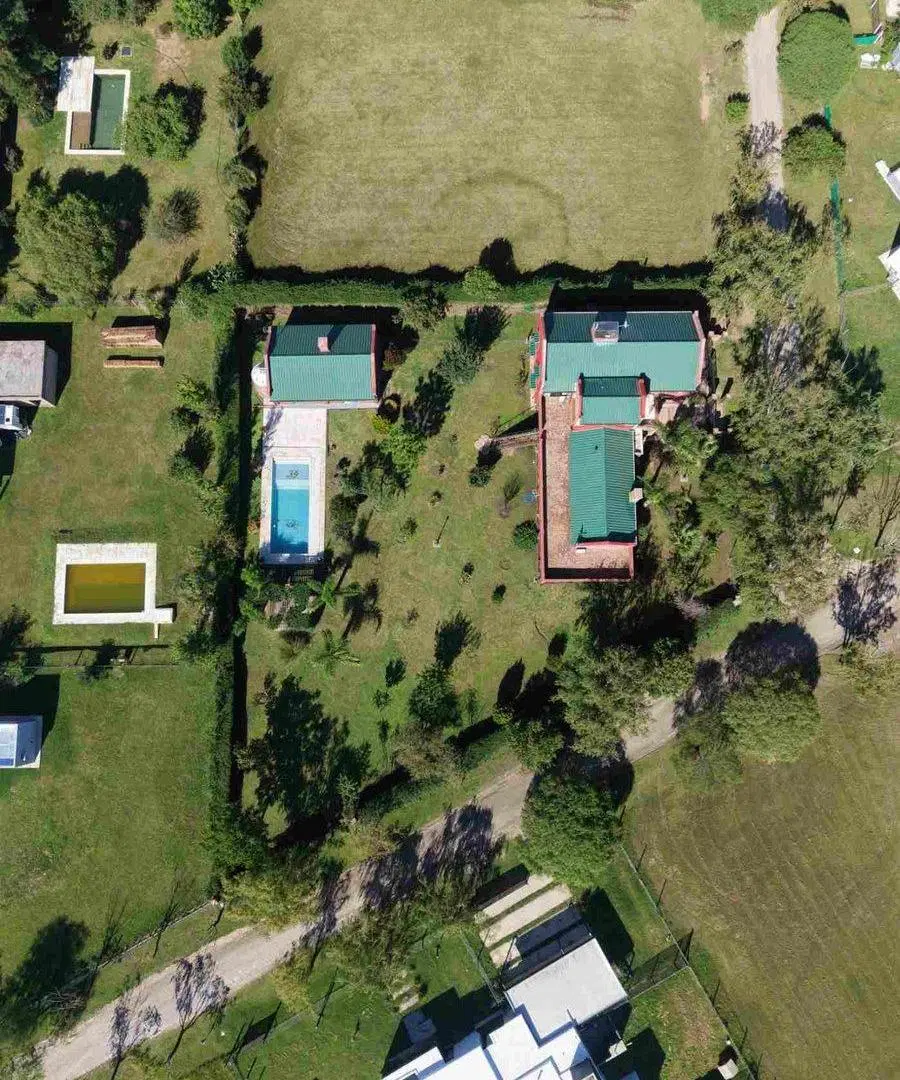 VENDE EXCEPCIONAL CASA EN LA MELINCA 5