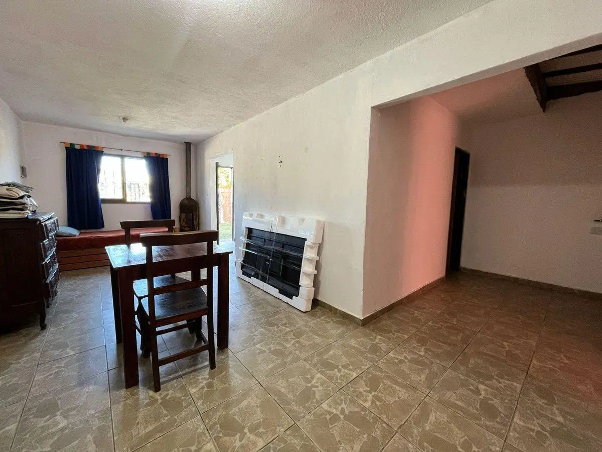 SE VENDE CASA ESTACION COLONIA TIROLESA 2