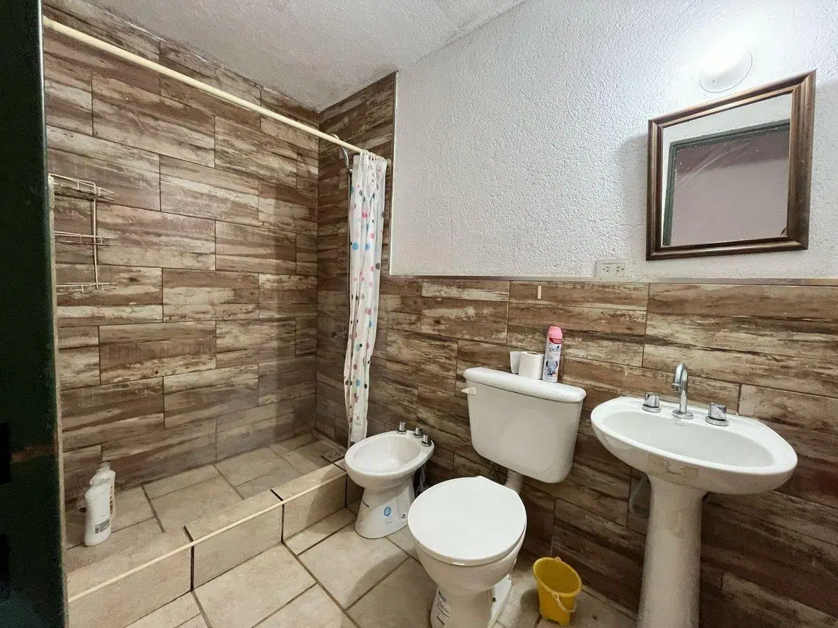 SE VENDE CASA ESTACION COLONIA TIROLESA 4