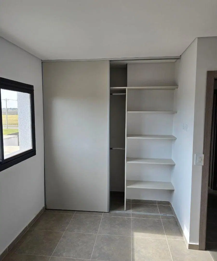 DUPLEX 3 DORMITORIOS VALLE CERCANO CON RENTA 2
