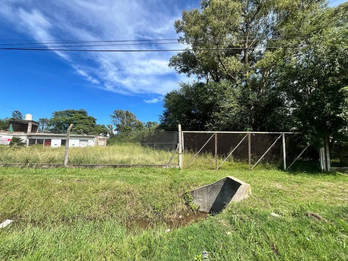 SE VENDEN 2 HA  CON 100M DE FRENTE RUTA 5 KM 18 4
