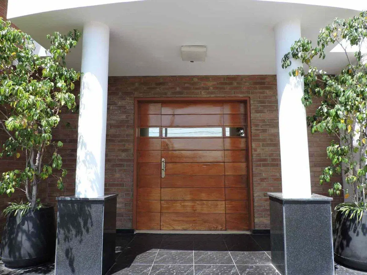 VENTA CASA DE CATEGORIA 4 DORMITORIOS SAN VICENTE 2