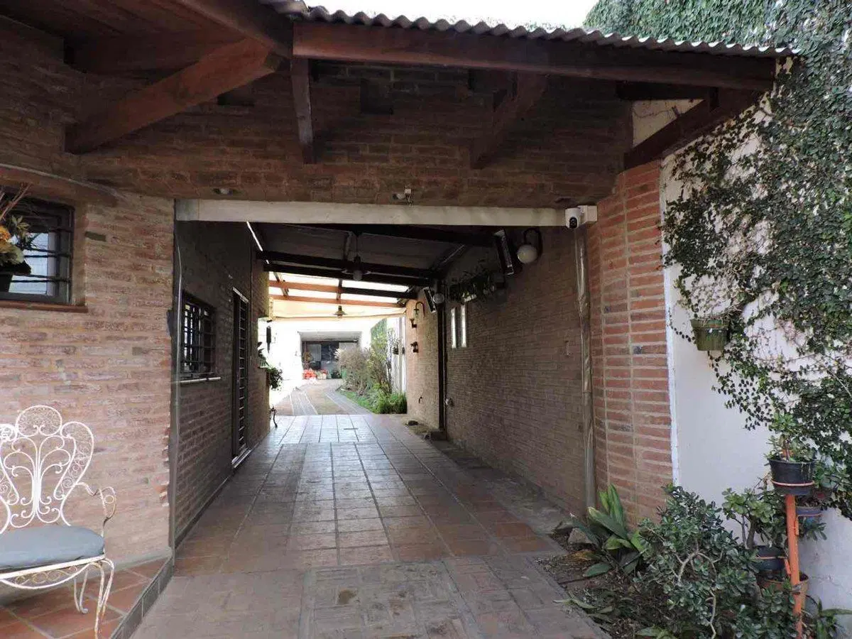 CASA EN VENTA ALTA GRACIA 2