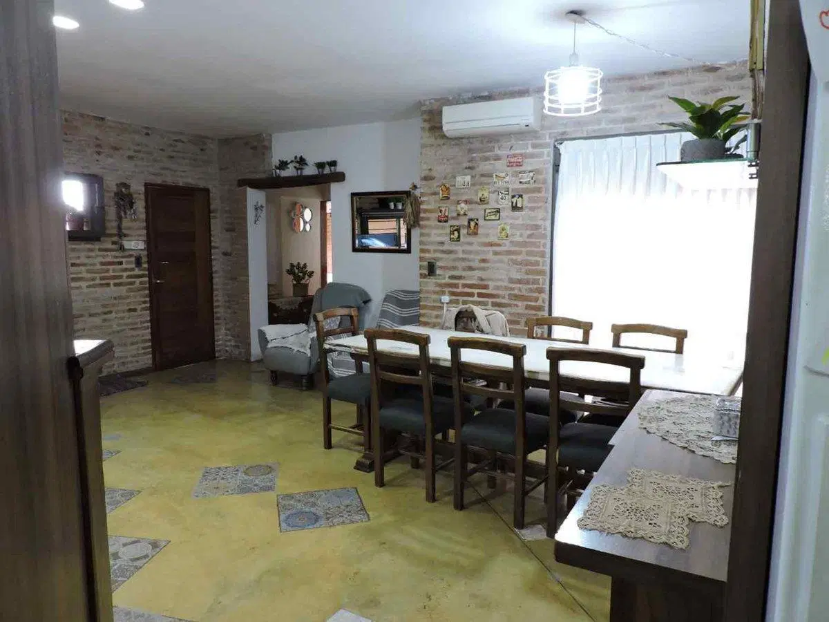 CASA EN VENTA ALTA GRACIA 4