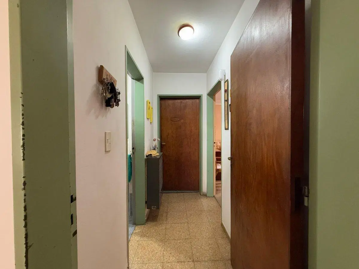 VENDE CASA CON PILETA BARRIO DEAN FUNES 3