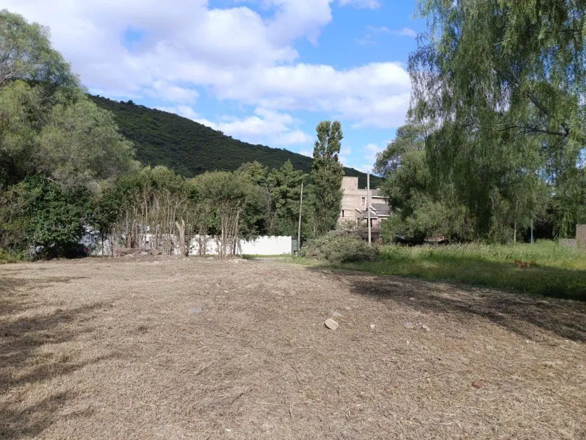 VENTA LOTE 407 M2 -LA CALERA - CENTRO-APTO DUPLEX 3