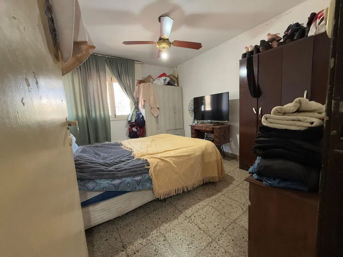 VENDE CASA PH EN BARRIO DEAN FUNES 5