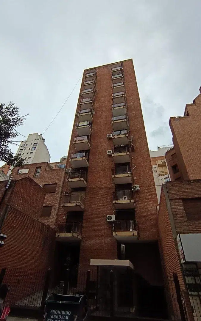 VENTA DEPARTAMENTO CON BALCON Y COCHERA NVA CBA 5
