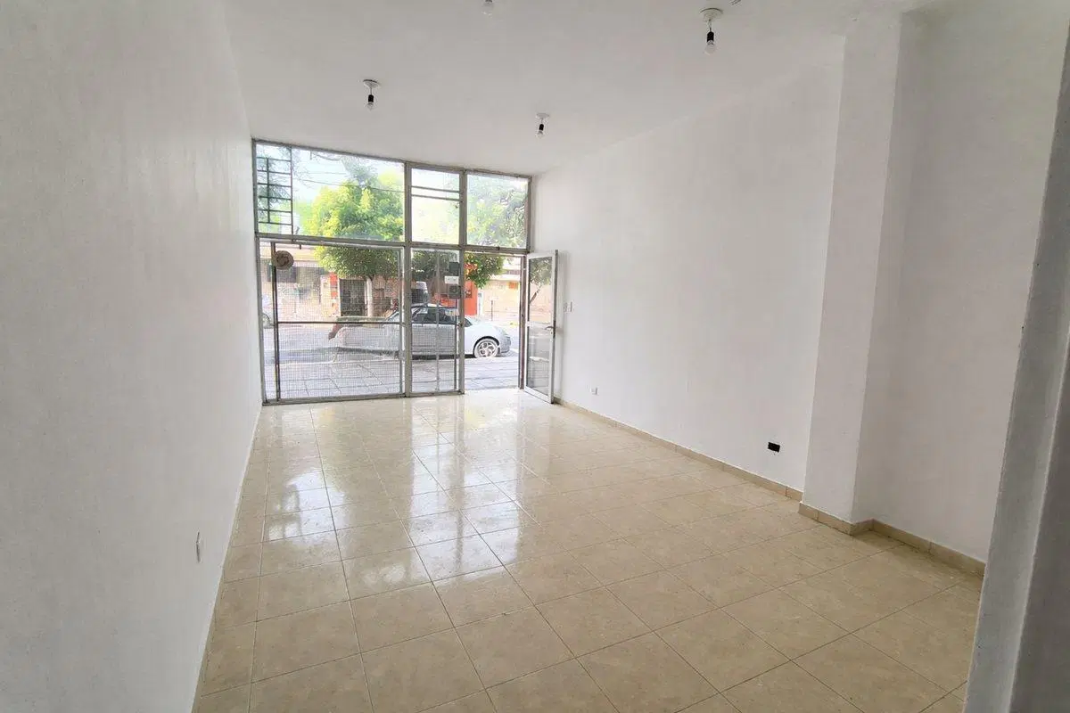 VENTA LOCAL COMERCIAL 4