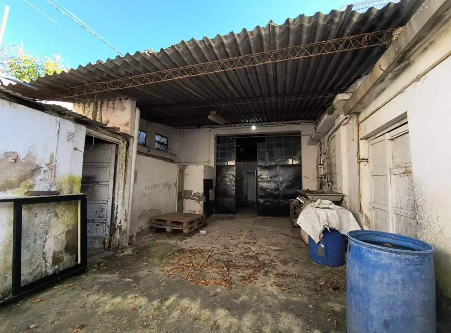 ALQUILER GALPON-DEPOSITO BARRIO CAFFERATA 3