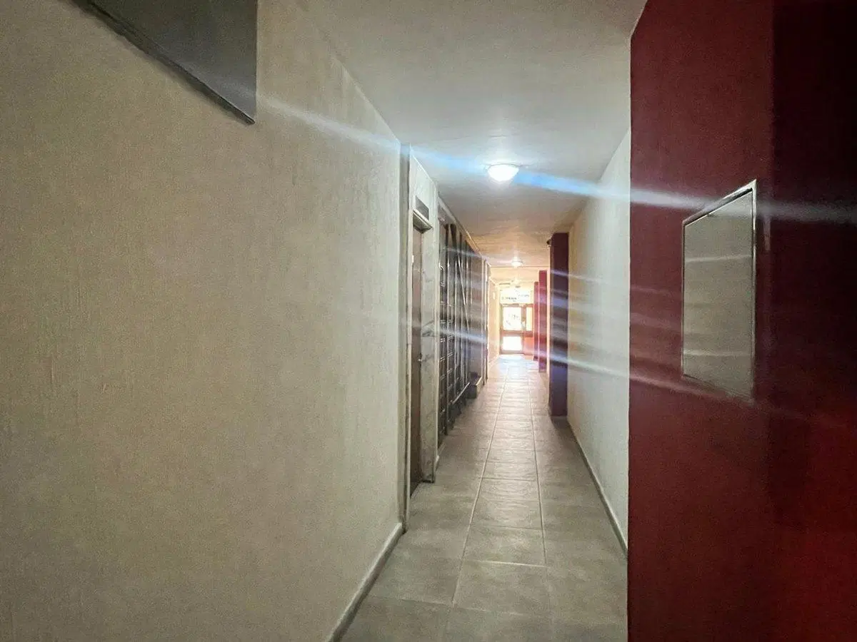 SE VENDE DPTO PLANTA BAJA CON PATIO ALBERDI 5