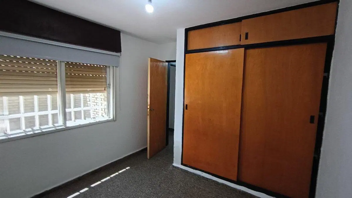 ALQUILER, DEPTO  2 DORM, COCHERA, TERRAZA Y ASADOR 4