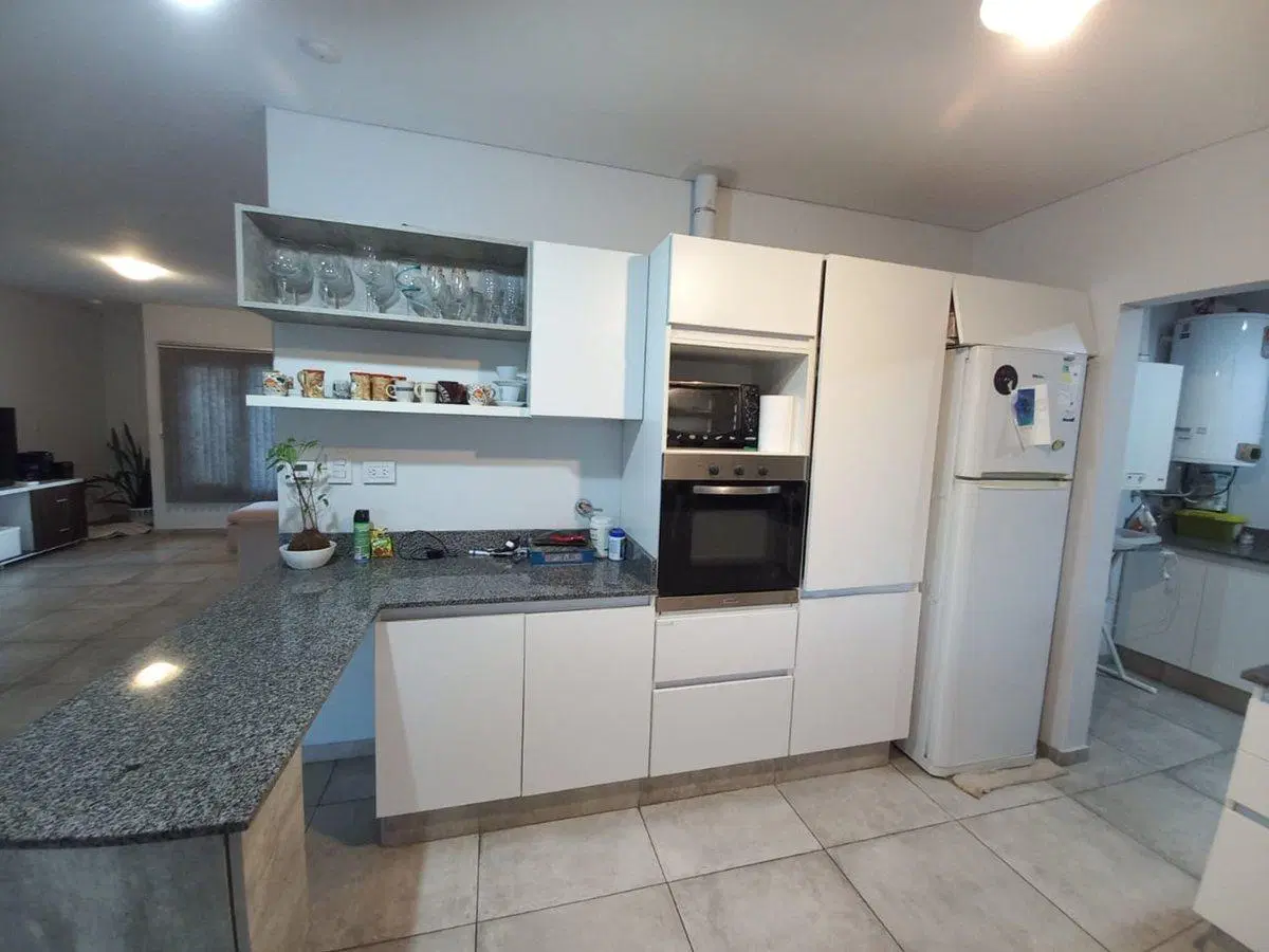 VENDO CASA 3 D  - LAS CAÑITAS - MALAGUEÑO 5