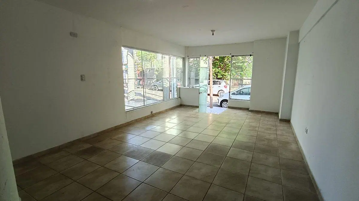 LOCAL  EN ZONA ESTRATÉGICA  B° SAN MARTÍN VENTA 5