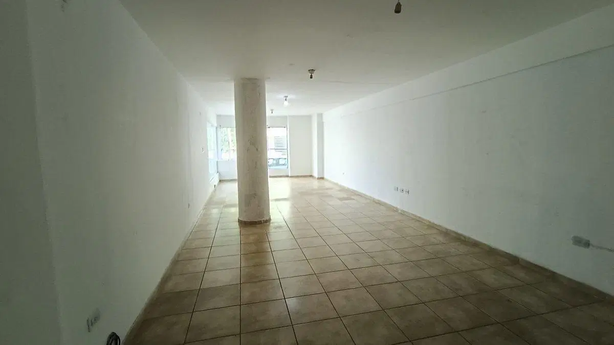 LOCAL  EN ZONA ESTRATÉGICA  B° SAN MARTÍN VENTA 4