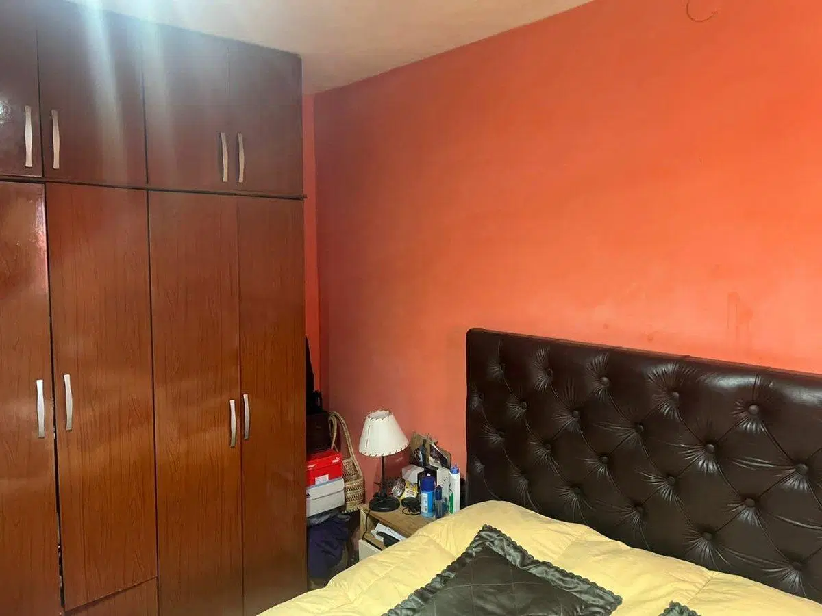 VENTA DOS CASAS DE 2 DORM EN ESTACION FLORES 3