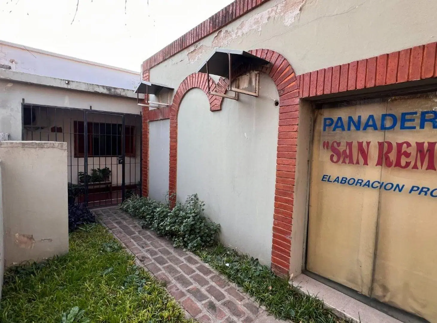 Venta casa 3dor con gran terreno en Villa Cabrera! 5