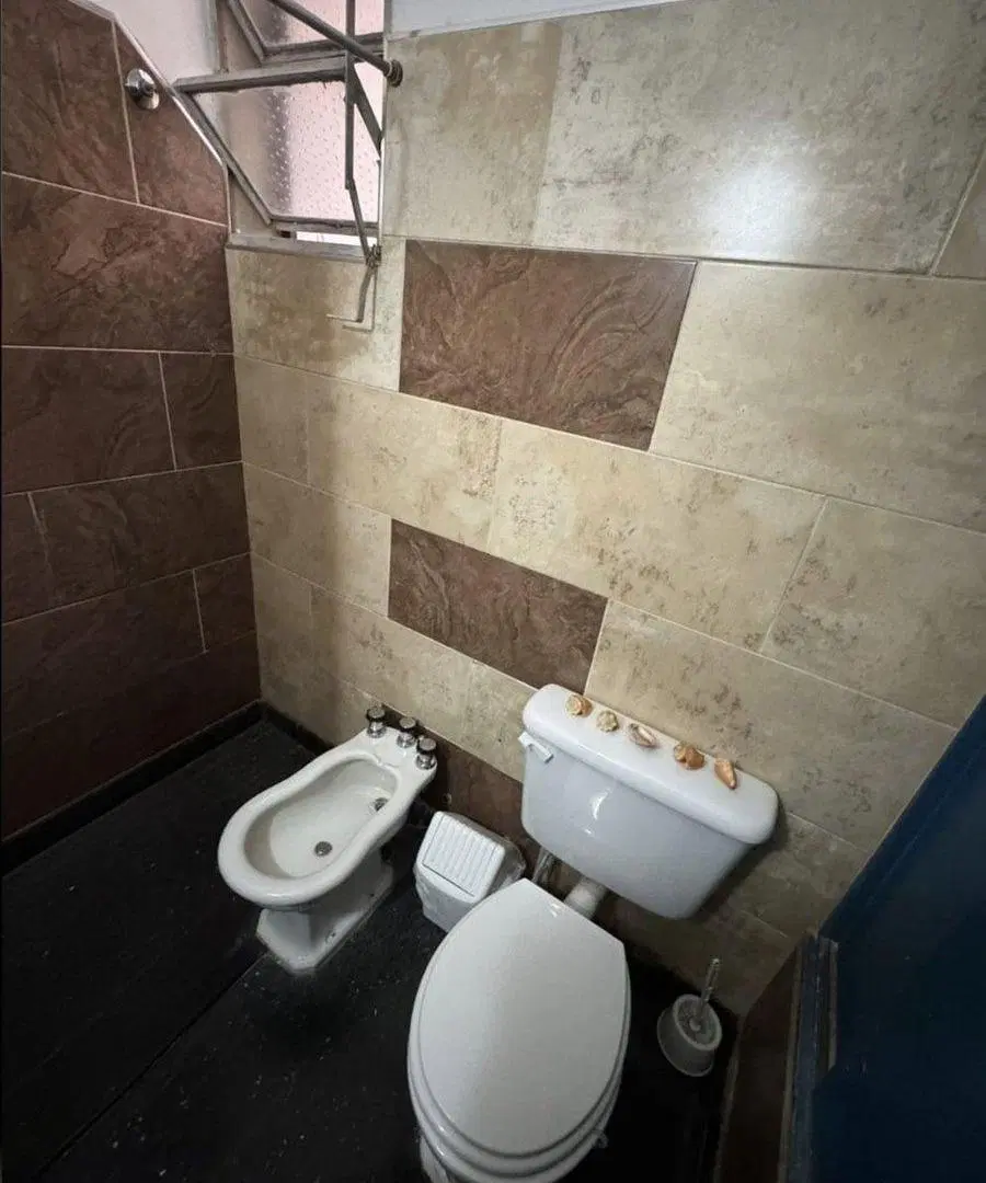 VENTA CASA-COSQUIN 6 DOR-COCHERA-CENTRO-APTA CRED. 2