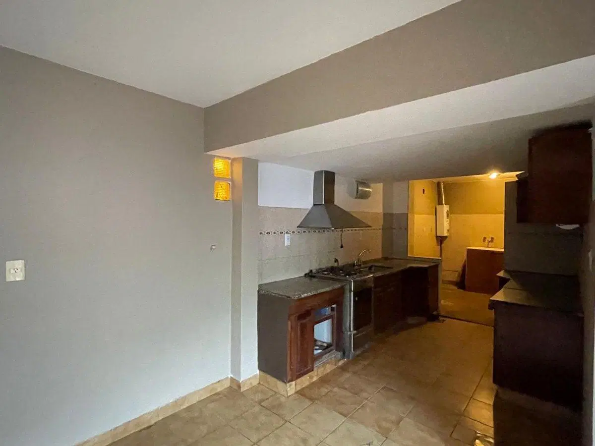 CASA A LA VENTA EN BARRIO PARQUE CAPITAL 4